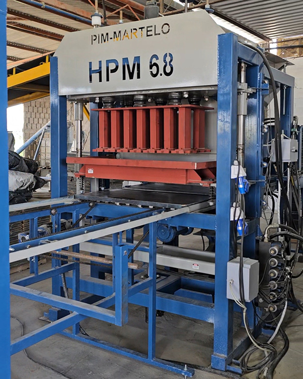 PIM MARTELO - POST - Máquina HPM 6.8